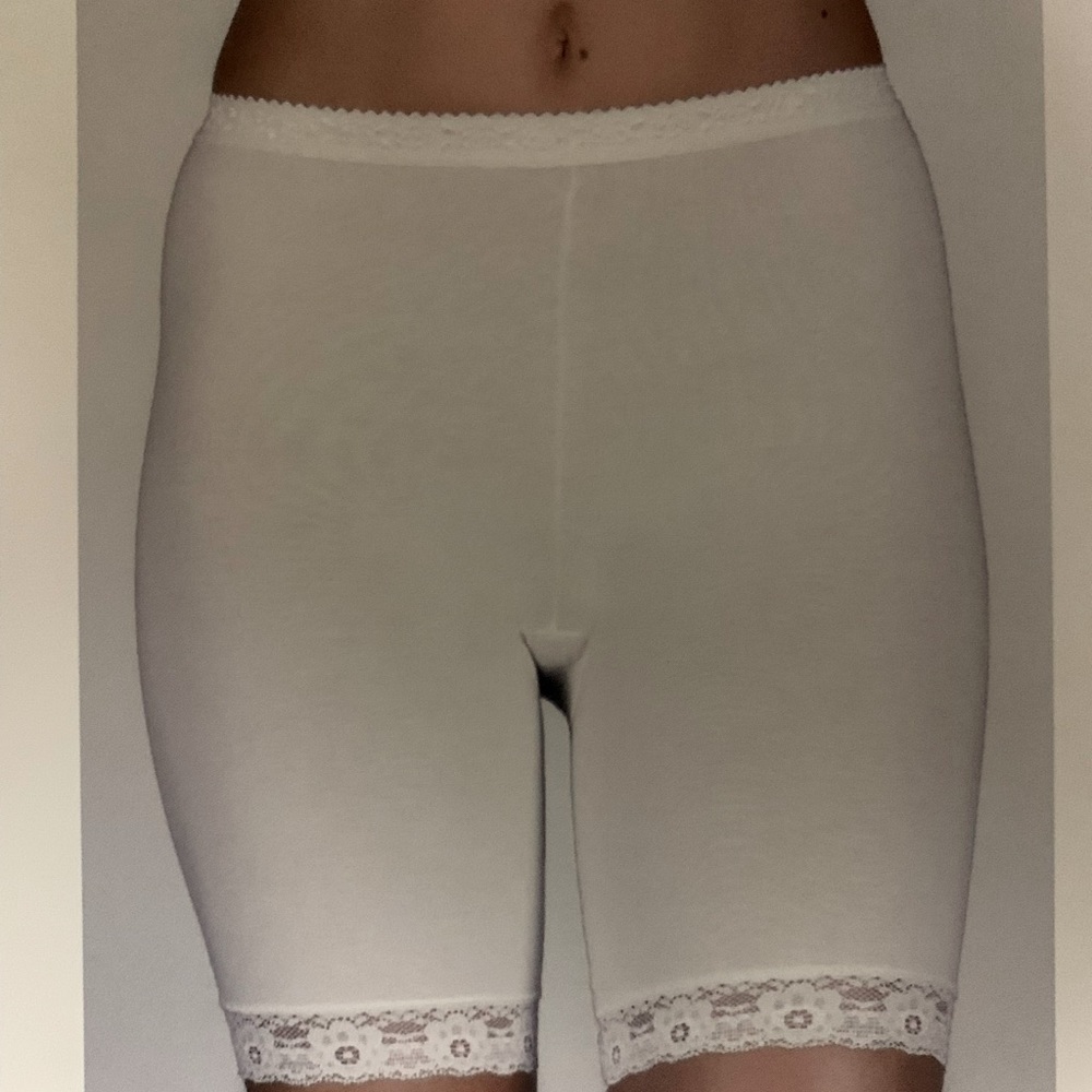 Luxury Italian basic long short with lace trim